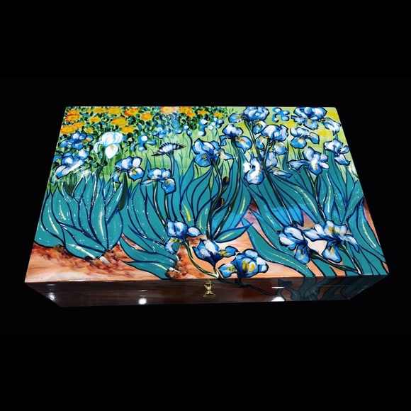 Hand painted jewelry box (NWT)
